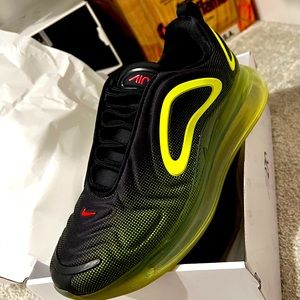 Brand new worn one time. 10.5 size. Great Looking stylish Nike airmax 720.